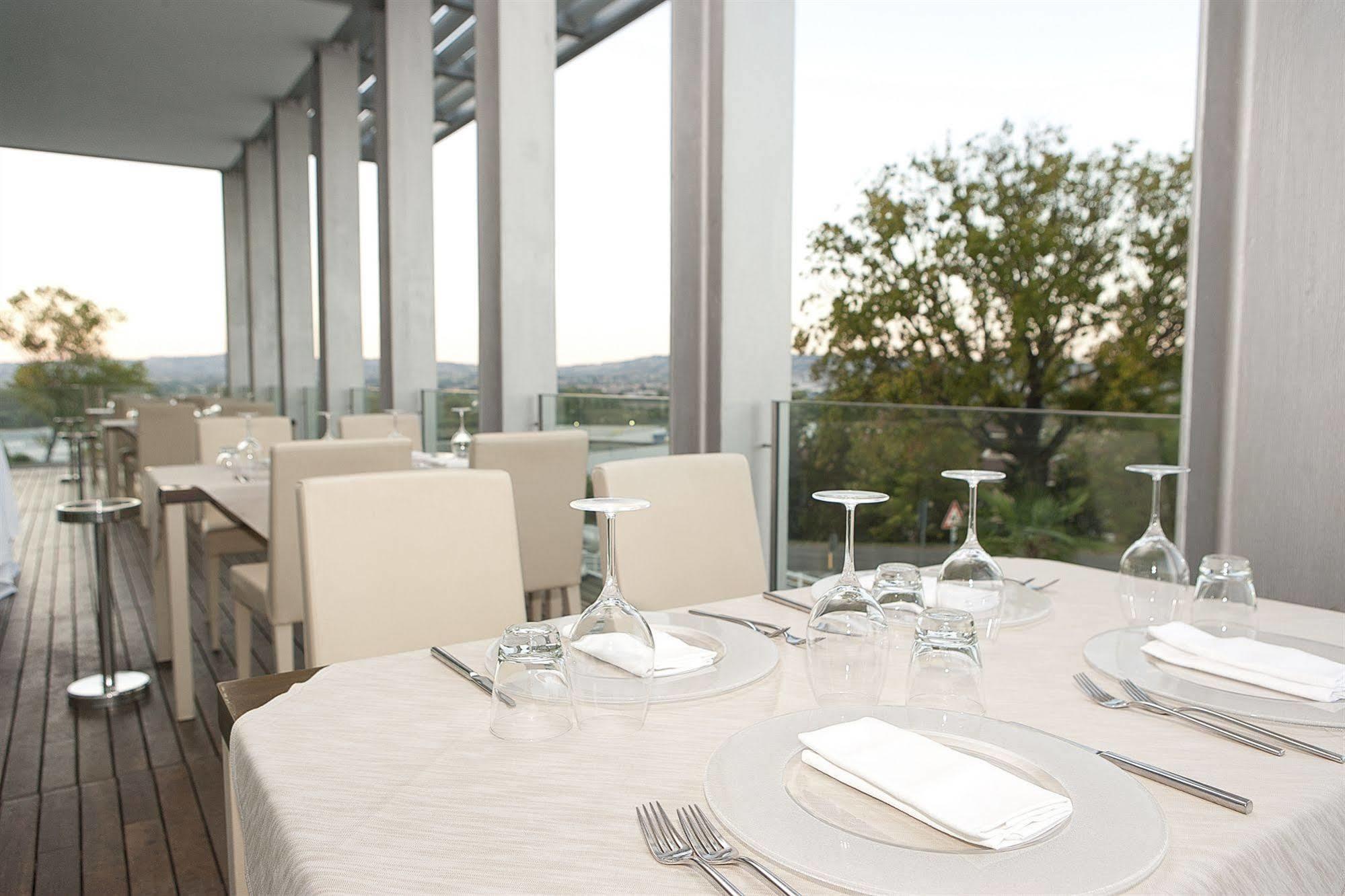 Hotel Horizon Montegranaro Exteriör bild